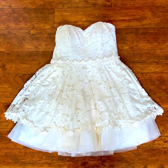 Camille La Vie Lace white Dress